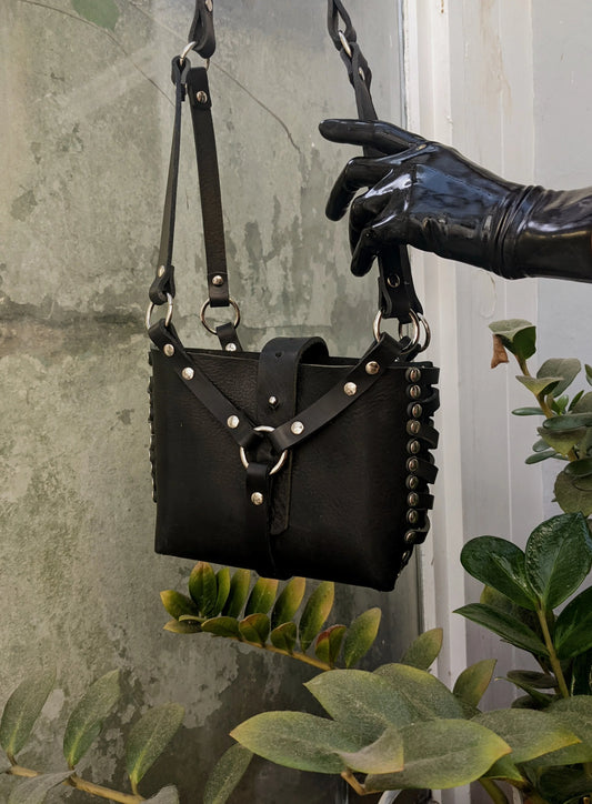 Strapped bag - The Midi