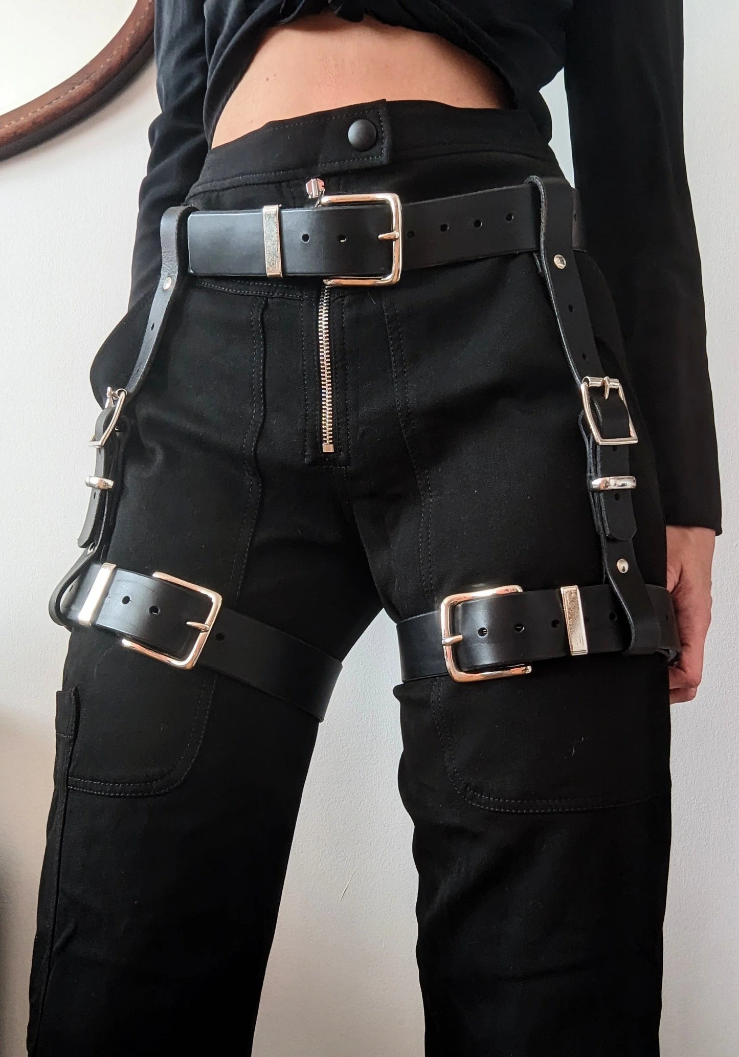 Waist to Thigh harness